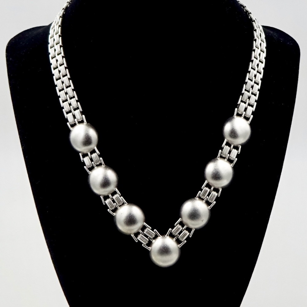 Vintage MONET Silver Tone Necklace